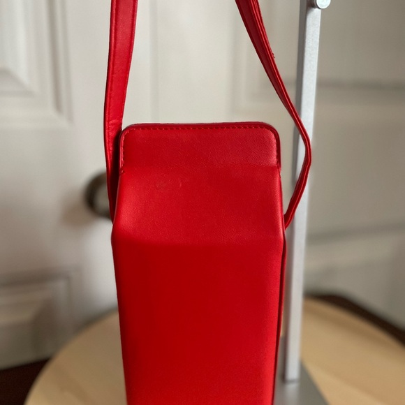 Orange Juice Themed Crossbody Bag - Picture 7 of 7